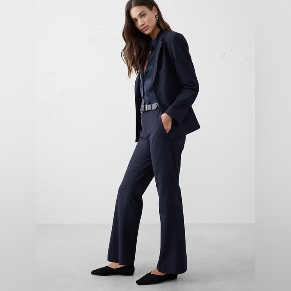 NWT! Banana Republic Preppy Navy Bootcut High-Rise Sculpted Trouser 812935 🩶 - Picture 3 of 4